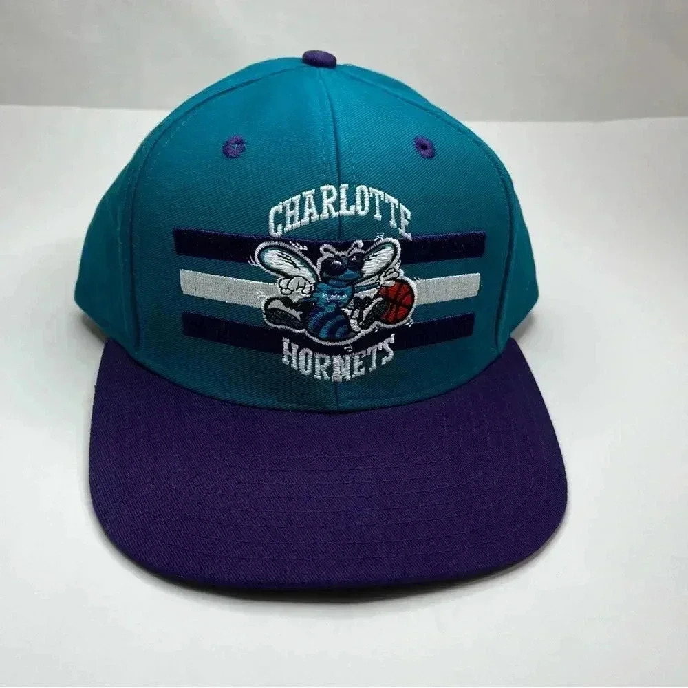 vintage Adidas hardwood classics charlotte hornets cap team cap hat snap‎ back